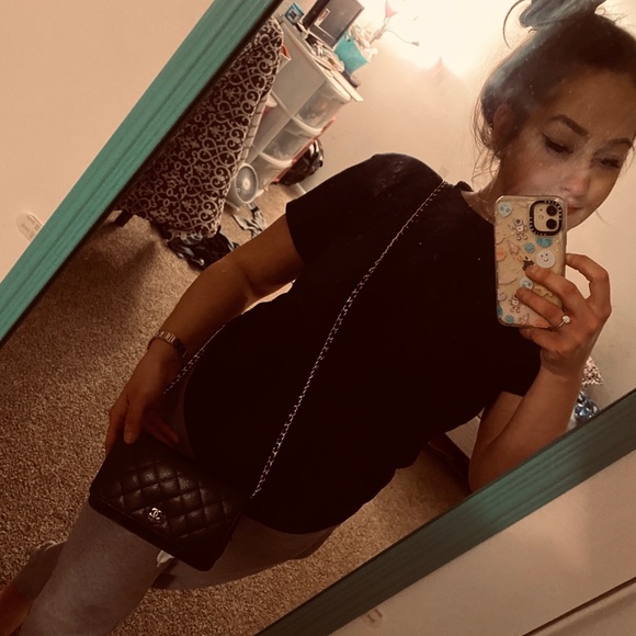 MEET YOUR POSHER - Picture 3 of 4